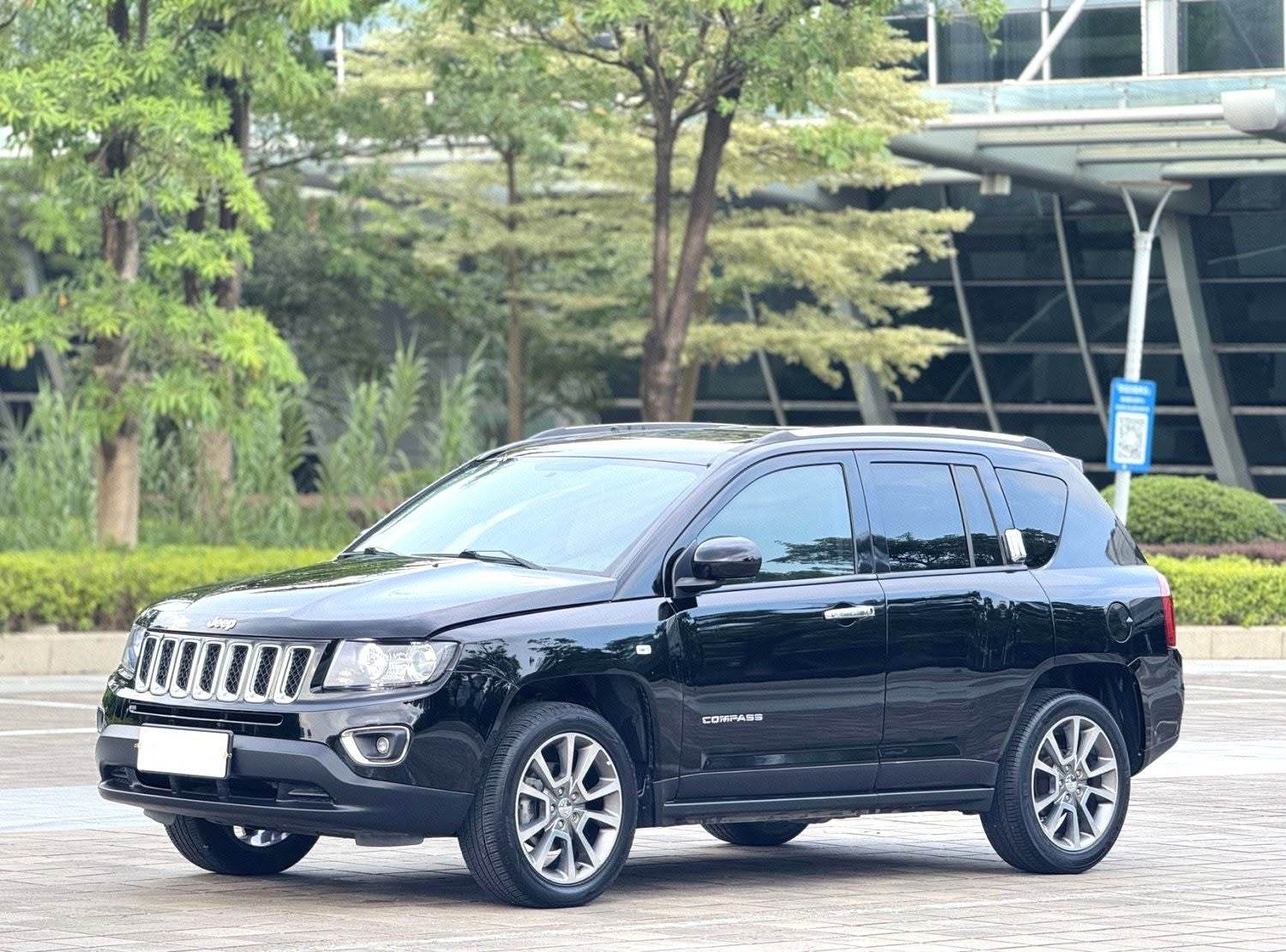 Jeep Compass (Importée) Modèle 2014 – Compass 2.0 Luxury Edition (Automatique) - Voiture d'occasion