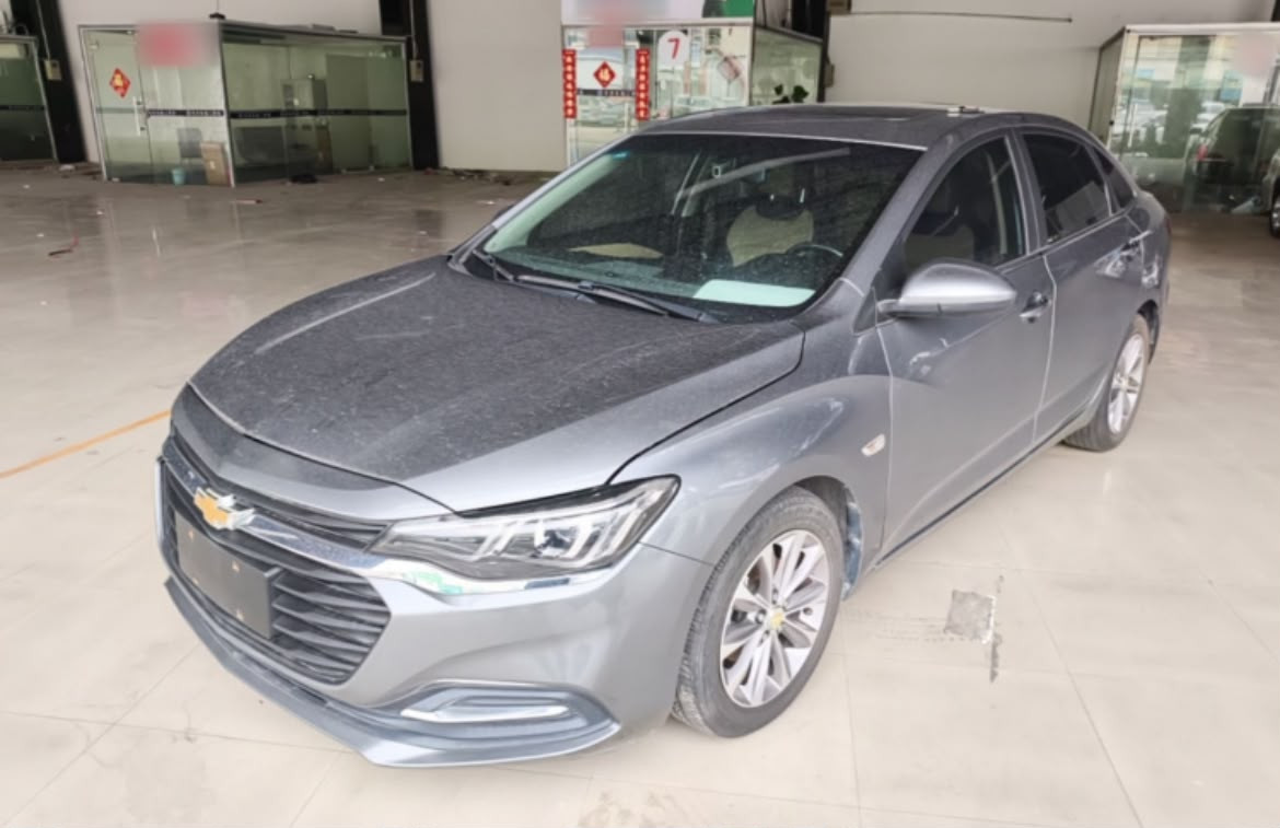Chevrolet Cruze 2022 série 320 Automatique Édition Toit Ouvrant - Voiture d'occasion