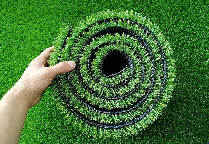 Gazon artificiel de golf gazon simulé en plastique mettant de l'herbe verte tapis en soie incurvée fausse herbe longue. Commande a partir de 2 mètres carres m²