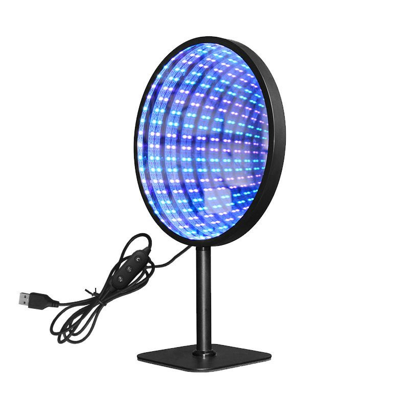 Lampe de bureau LED RGB avec effet miroir tunnel infini 3D, dotée d'un design circulaire sur pied.