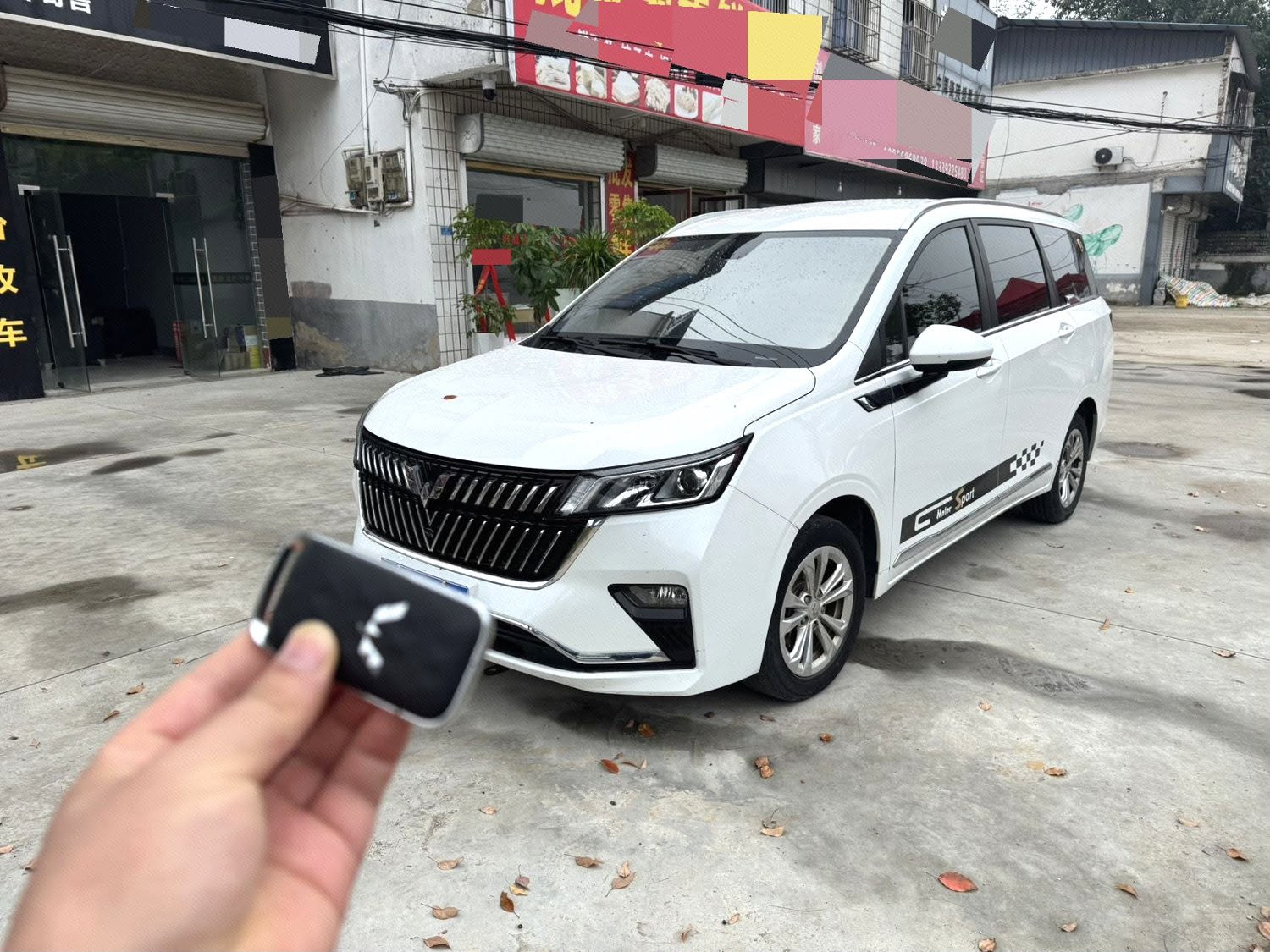 Wuling Jiachen modèle 2022 – 1.5T CVT – Finition Flagship (automatique) -  Idéal pour une utilisation familiale et le transport de marchandises
