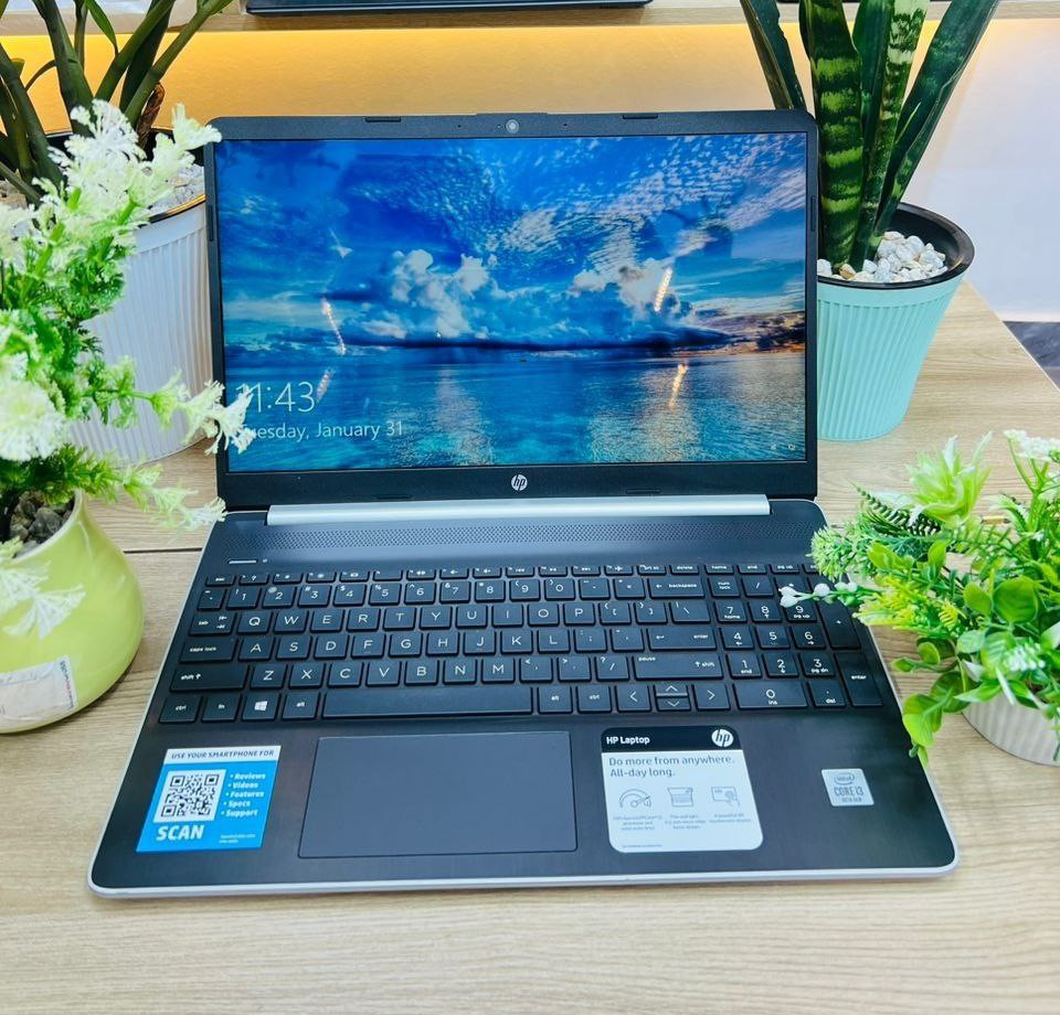 HP Laptop 15-dy 1074nr Core i3-1005G1 10th gen