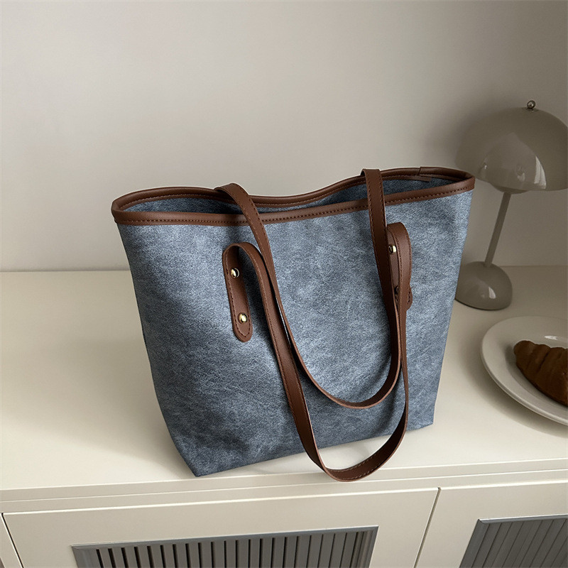 Sacs féminins de grande capacité, sacs fourre-tout à la mode, NOUVELLES SACS DE COUPATION DE TEXTRE DE NICHE, à bandoulières rétro polyvalents